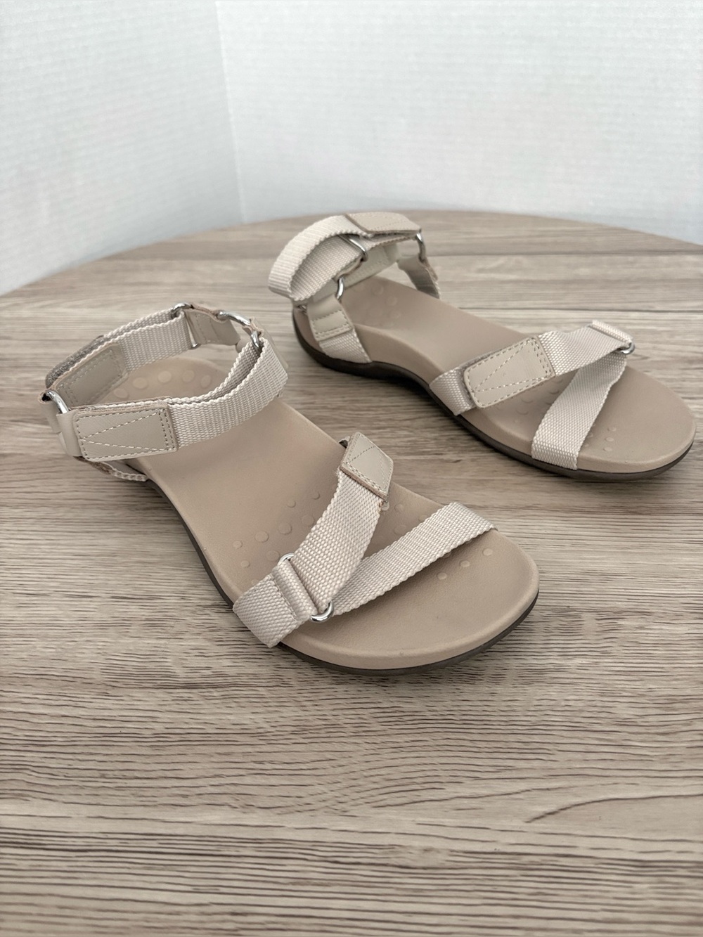 Vionic Candace Women’s Neutral Beige Strappy Comfort Sandals
